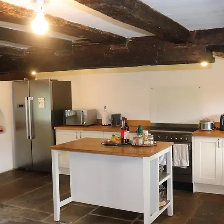 Delightful 4Bd Home Full Of Flair Edenbridge Kent Exterior photo