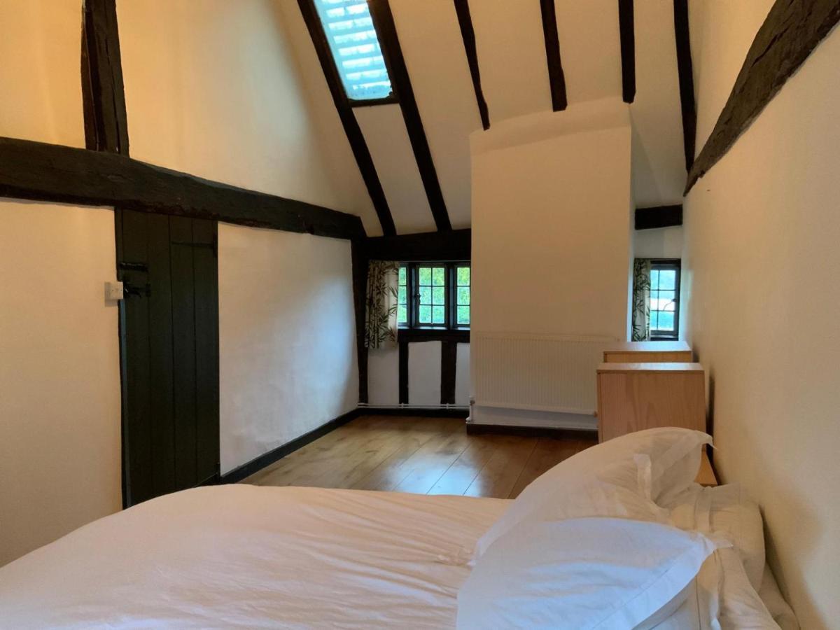 Delightful 4bd Full Of Flair Kent *