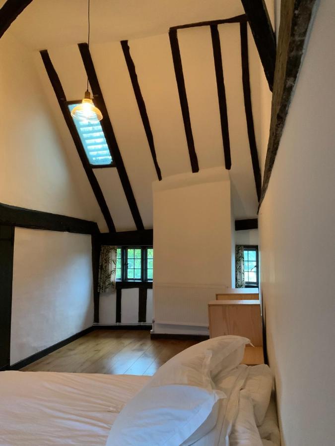 Delightful 4bd Full Of Flair Kent * Edenbridge